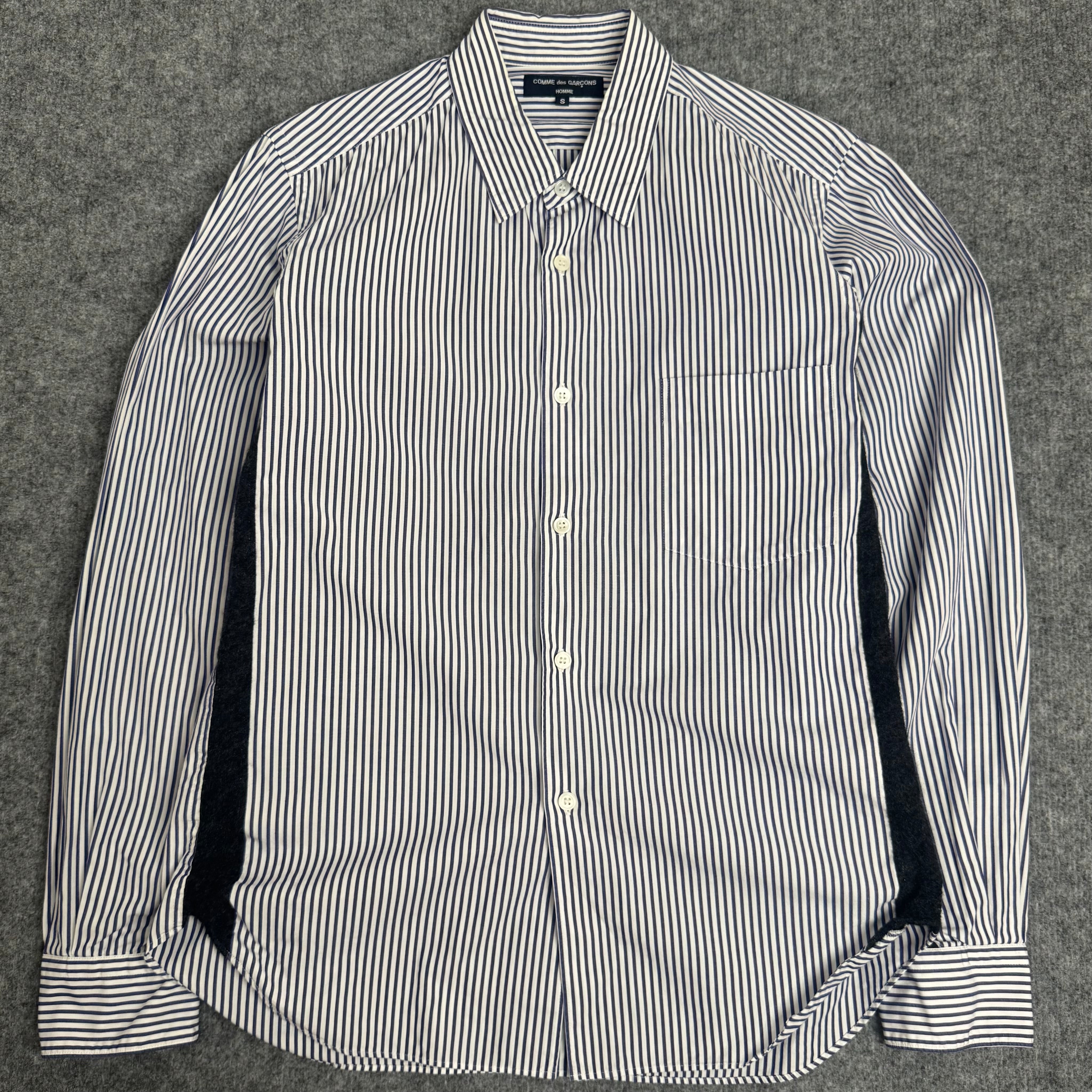 Comme des Garcons skjorte (Str. S)