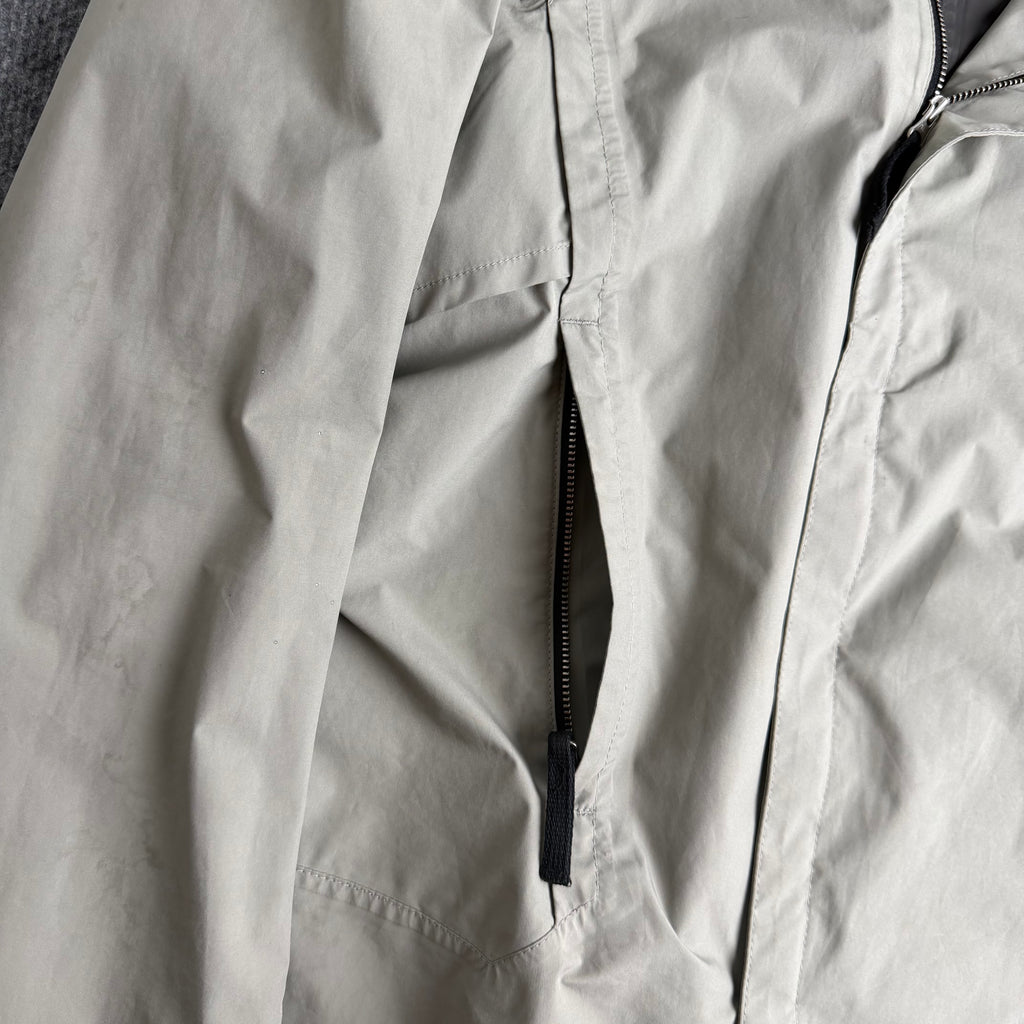 Stone Island jakke (Str. M)