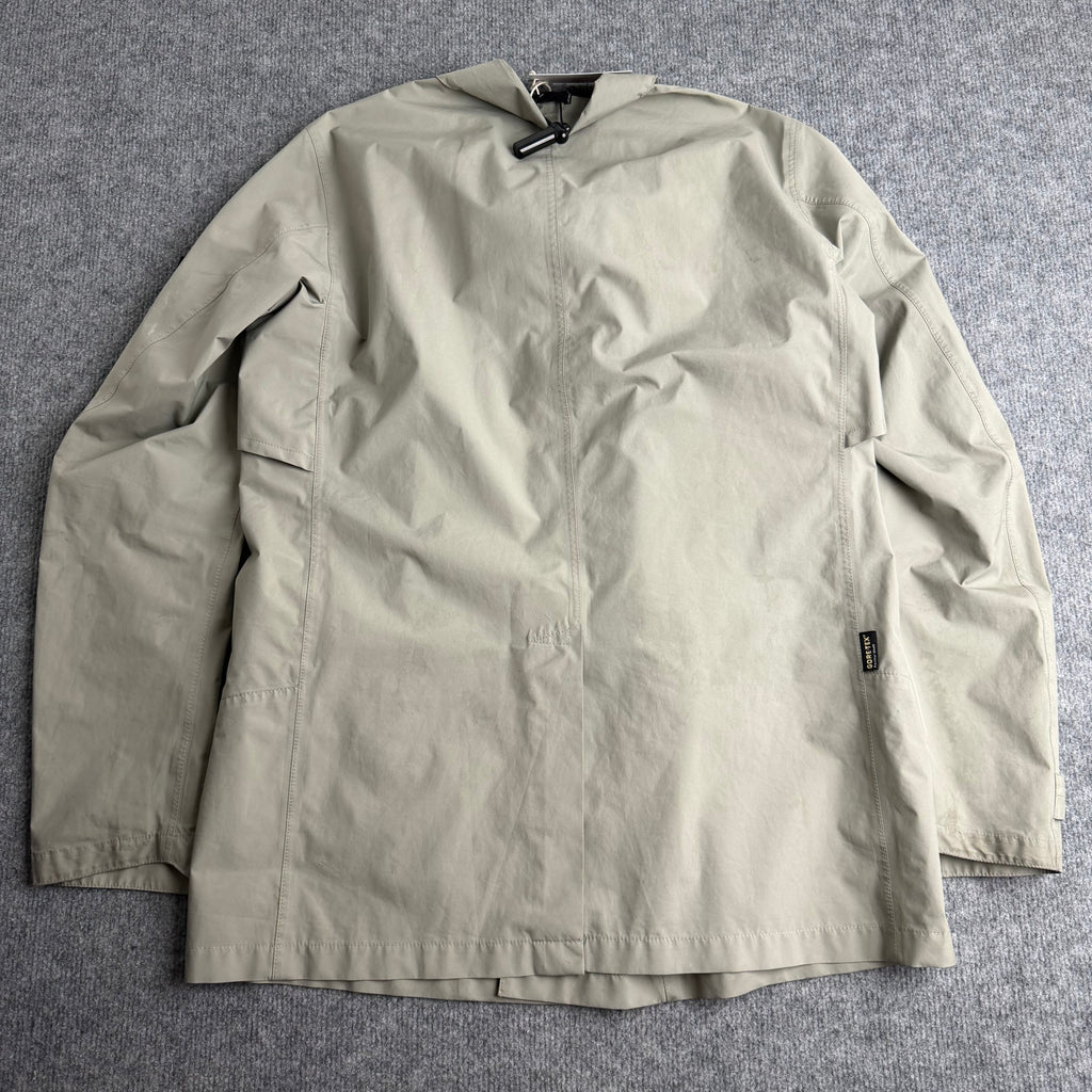 Stone Island jakke (Str. M)