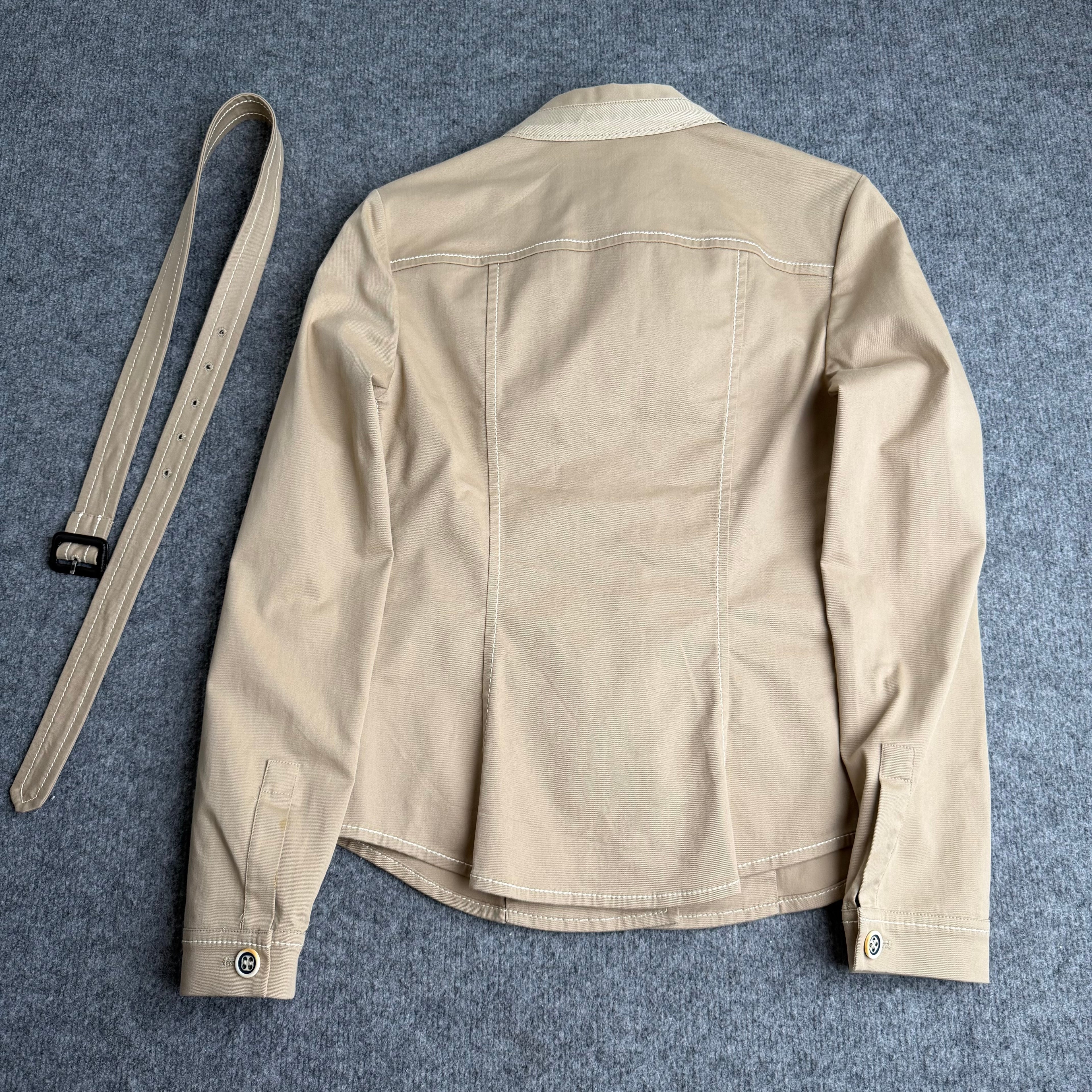 Prada jakke (Str. 40 )