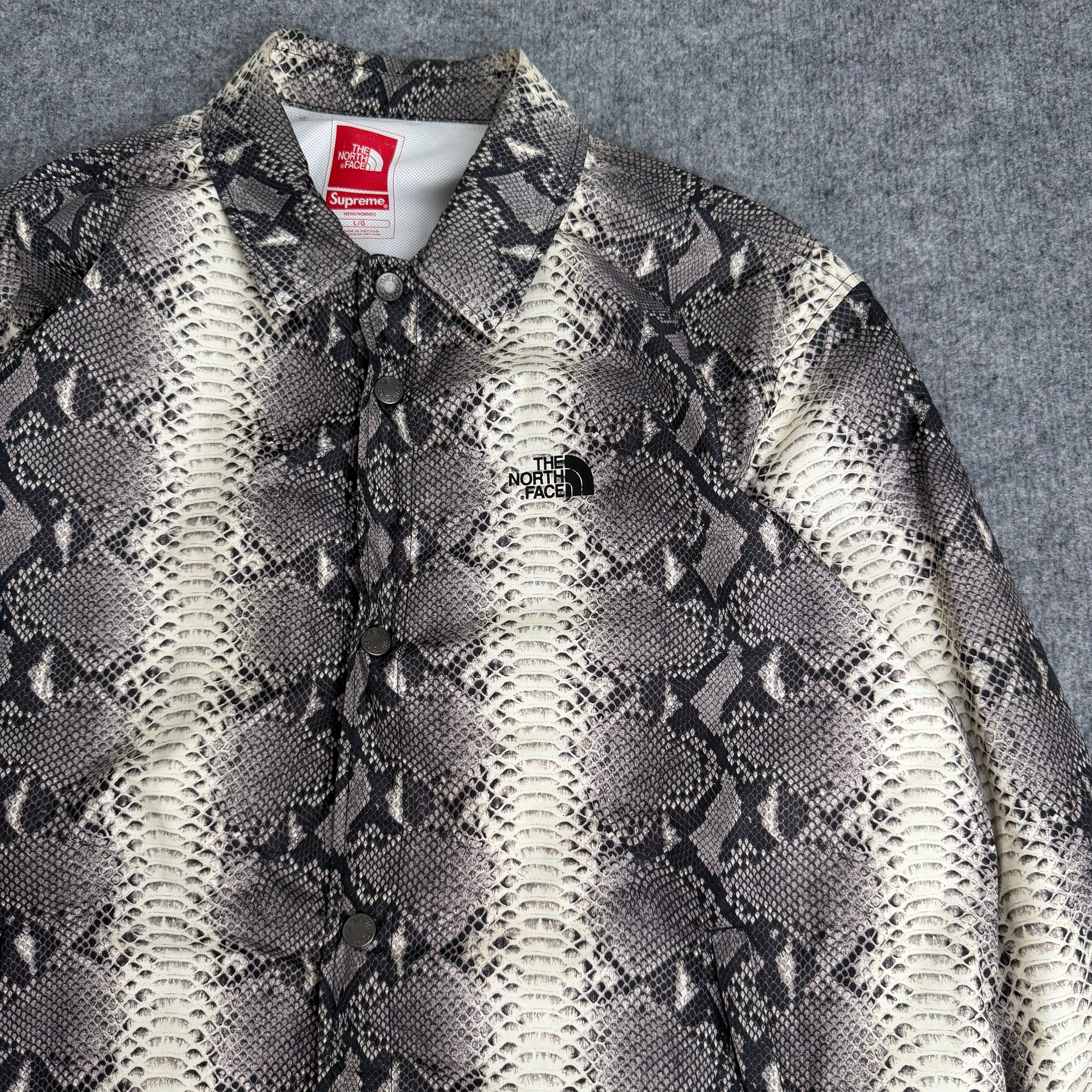Supreme x the north face jakke (Str. L)