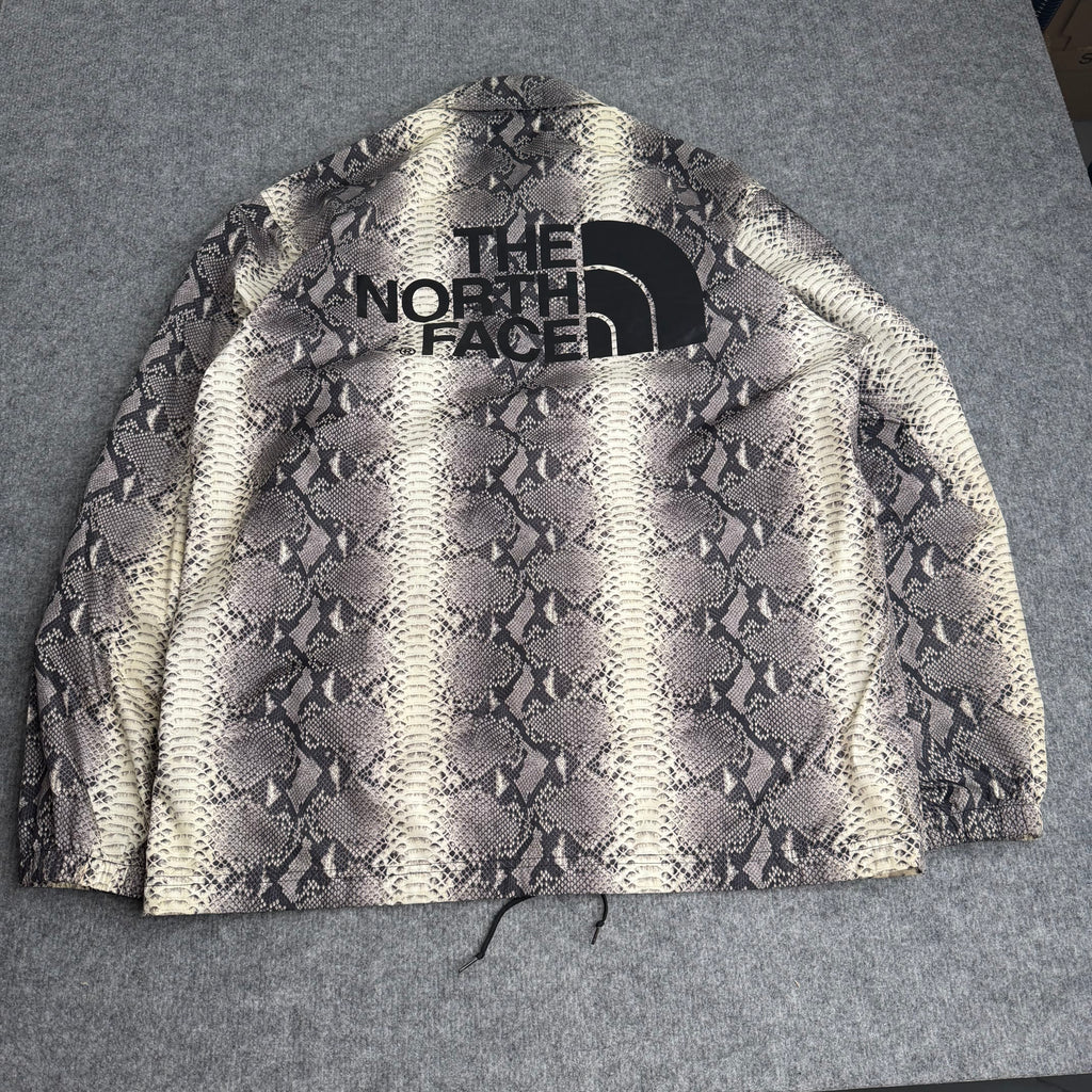 Supreme x the north face jakke (Str. L)