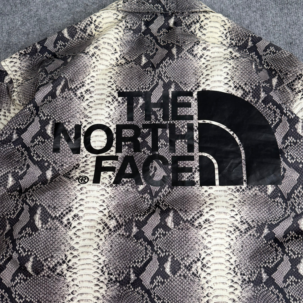 Supreme x the north face jakke (Str. L)