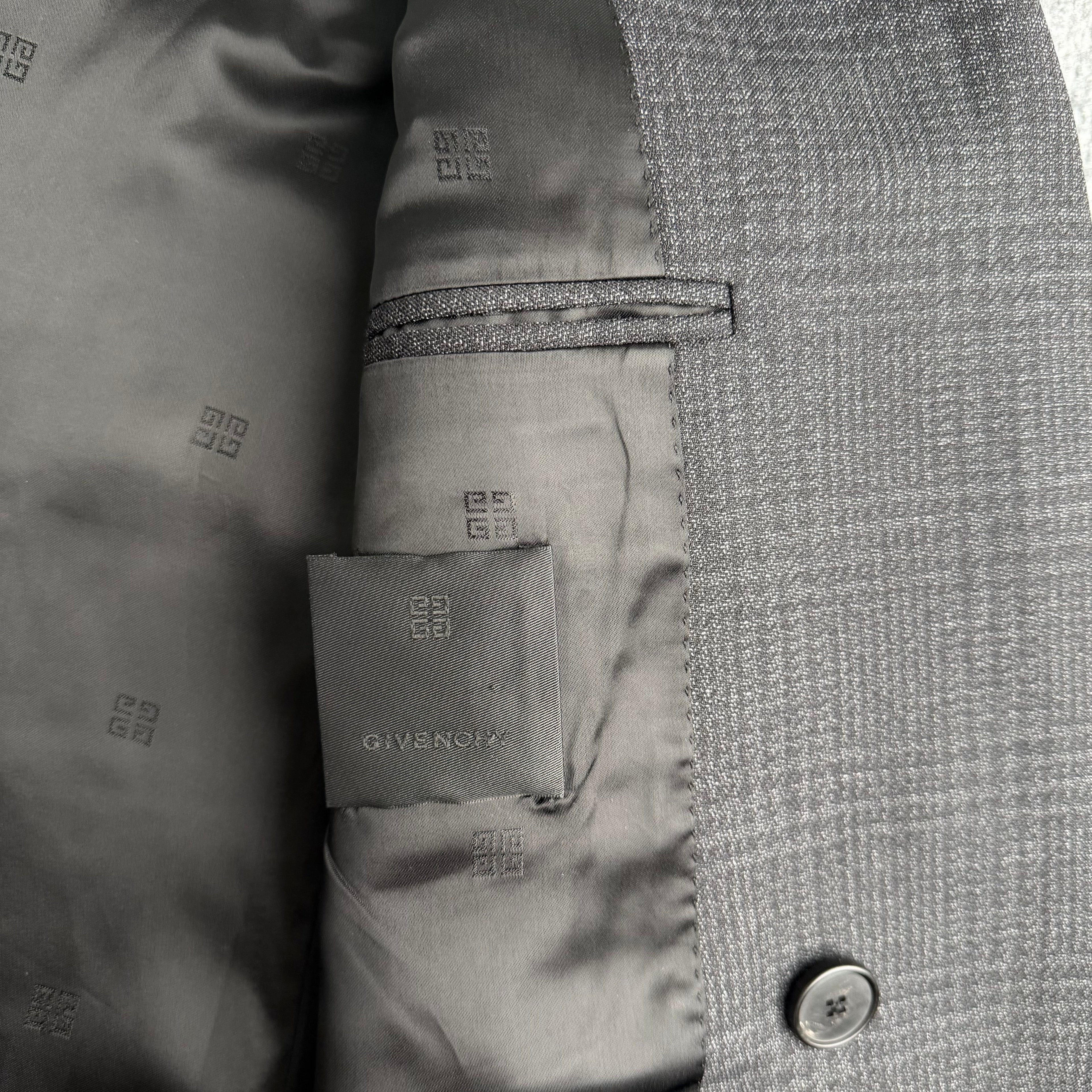 Givenchy blazer (Str. L)