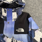Supreme x The North Face jakke (Str. M)