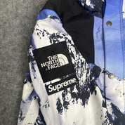 Supreme x The North Face jakke (Str. M)