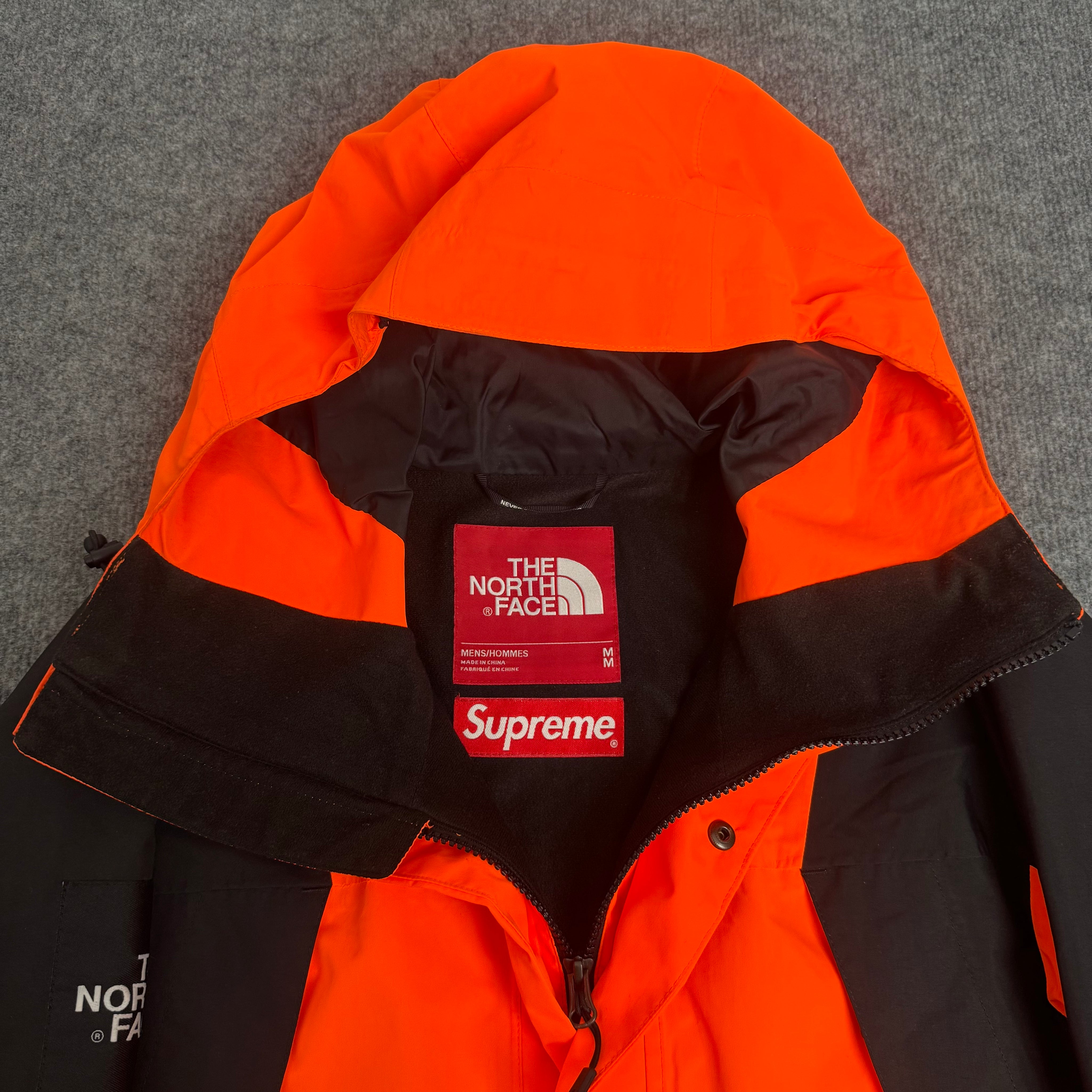 Supreme X The North Face jakke (Str. M)