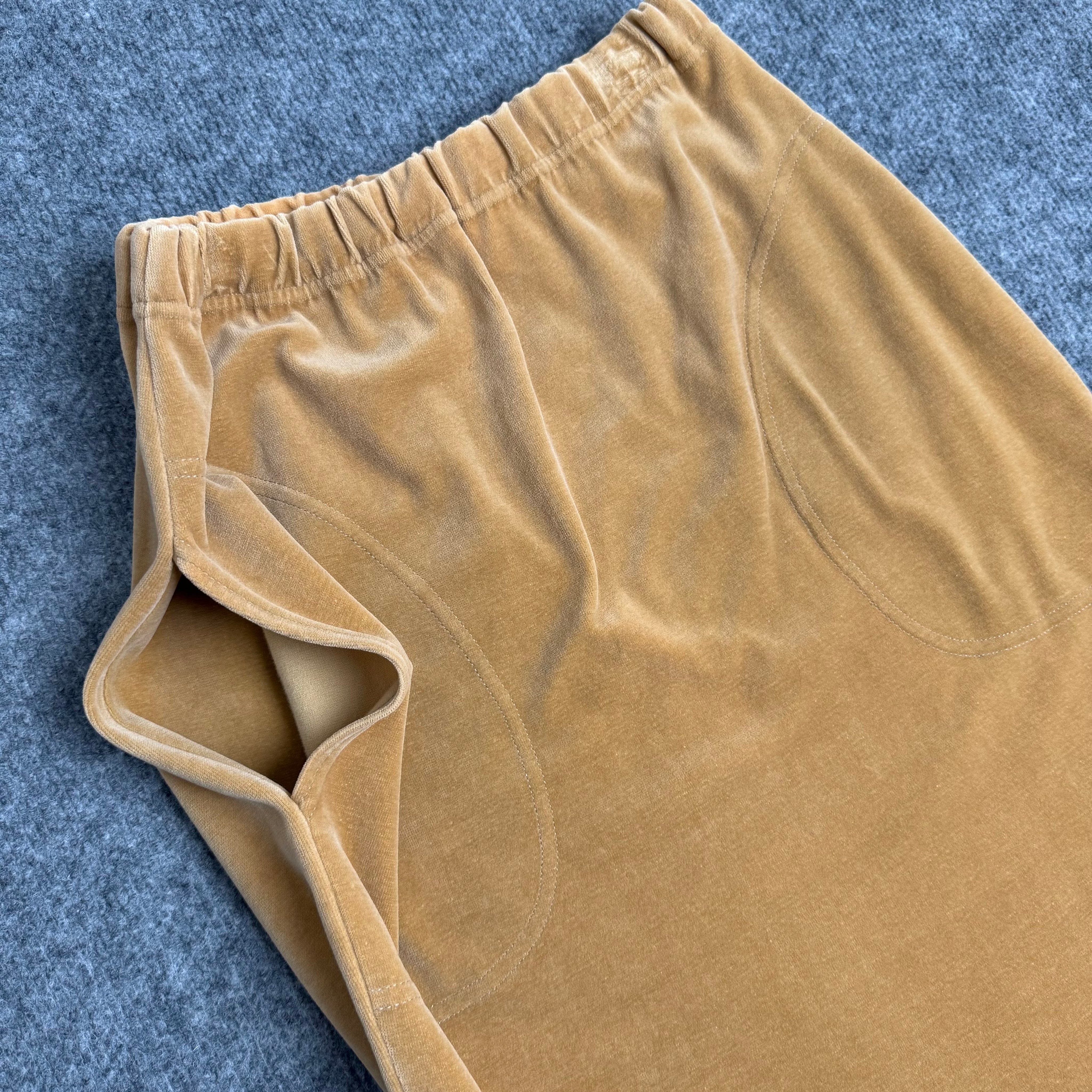 Fendi nederdel (Str. 42)