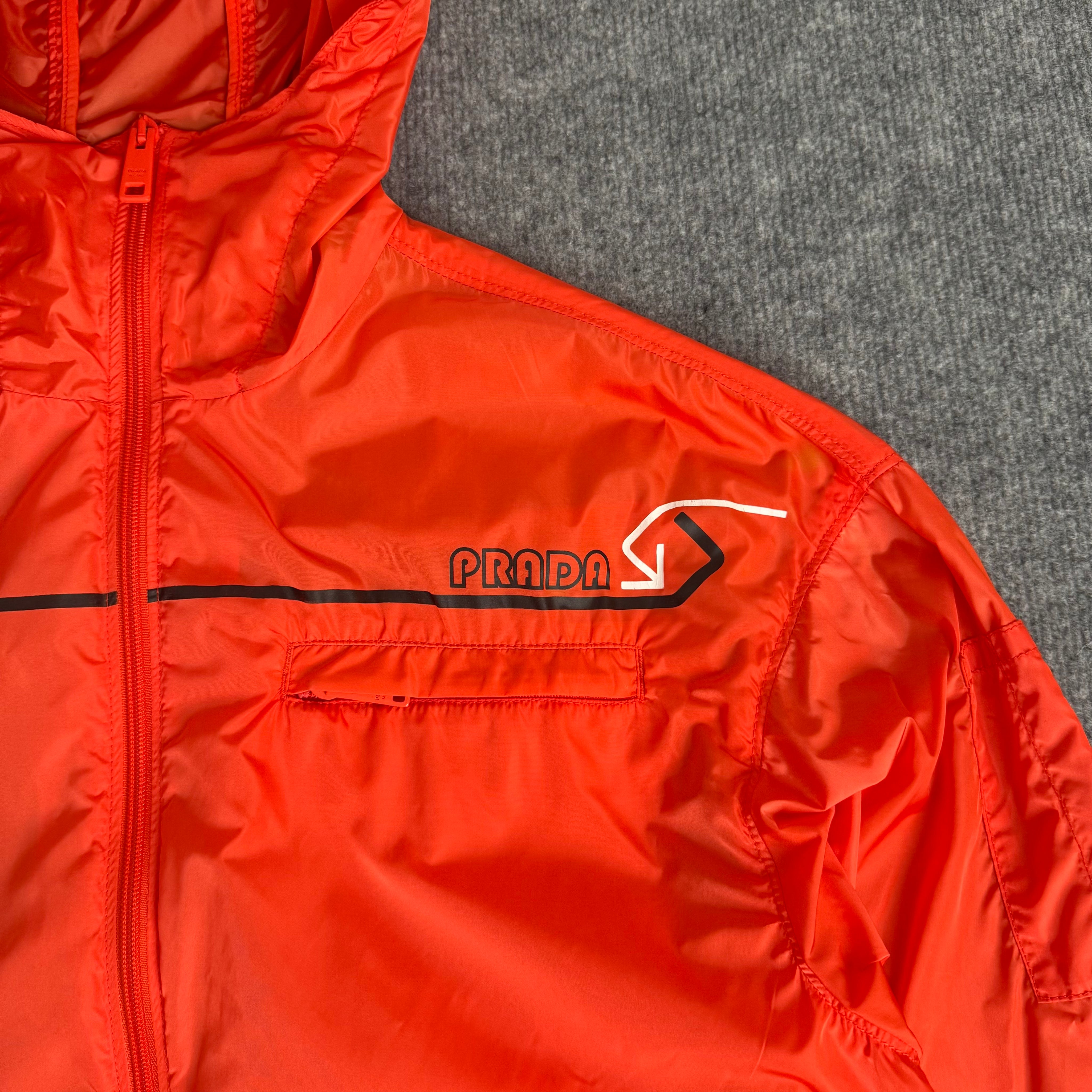 Prada jakke (Str. S)