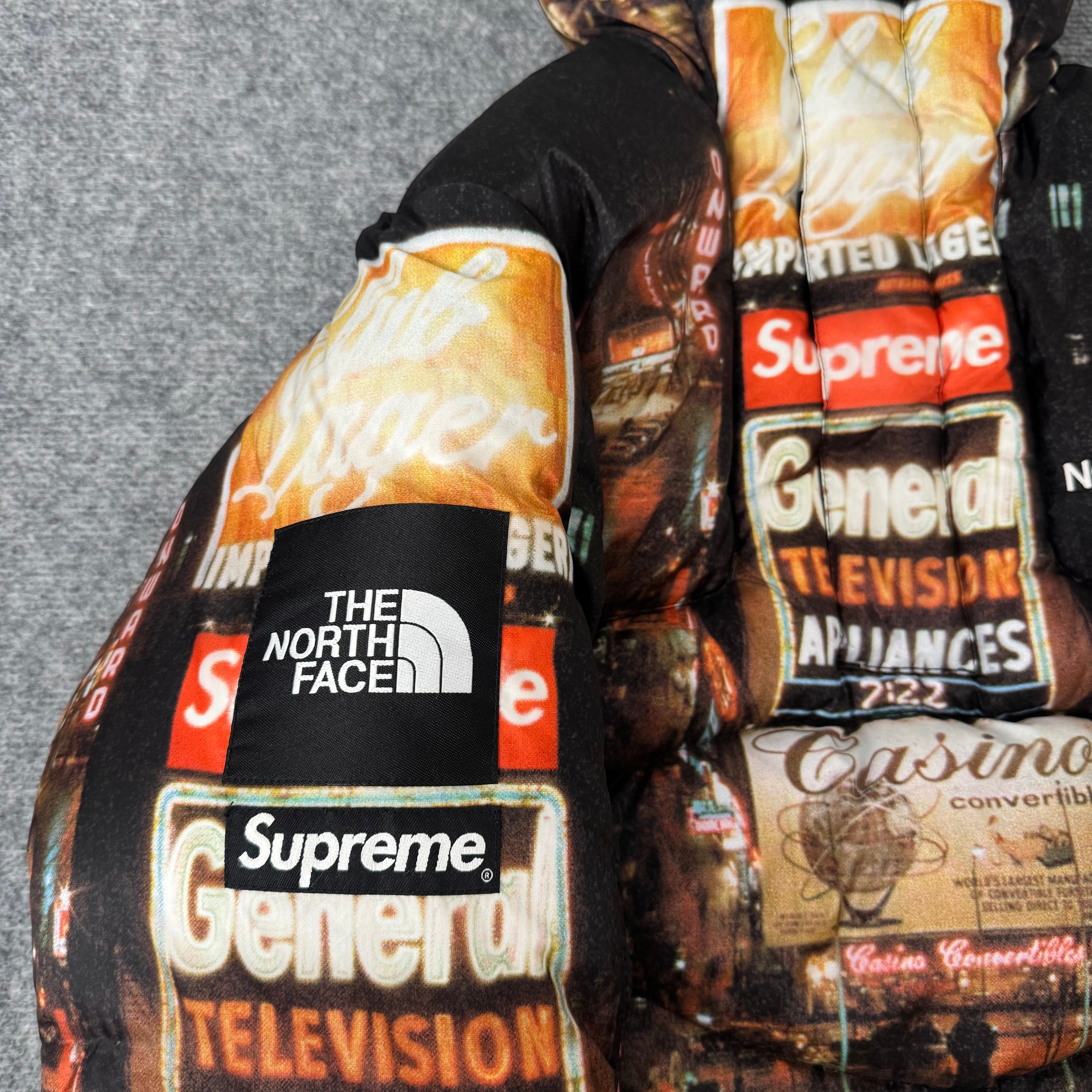 Supreme x The North Face jakke (Str. L)
