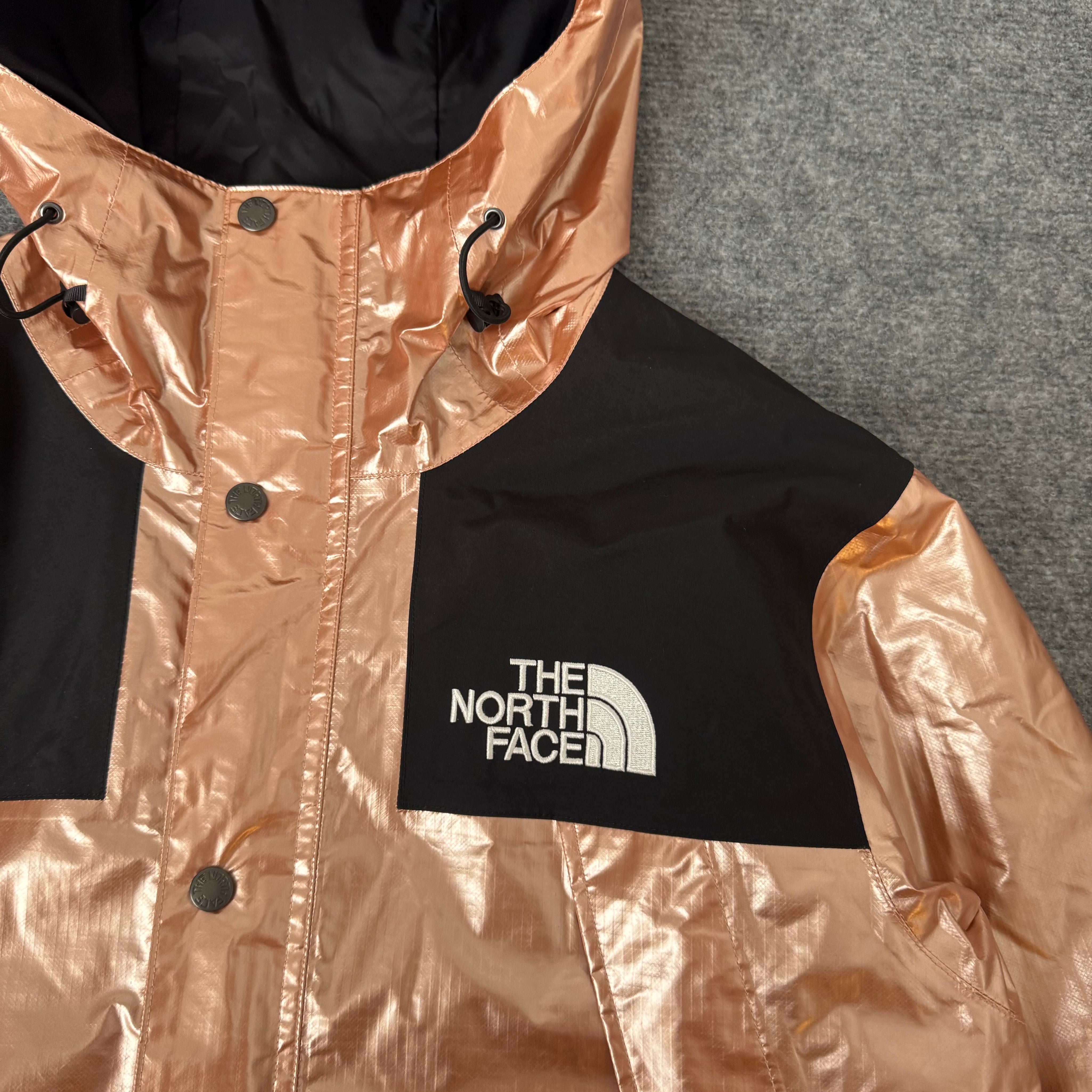 Supreme x The North Face jakke (Str. M)