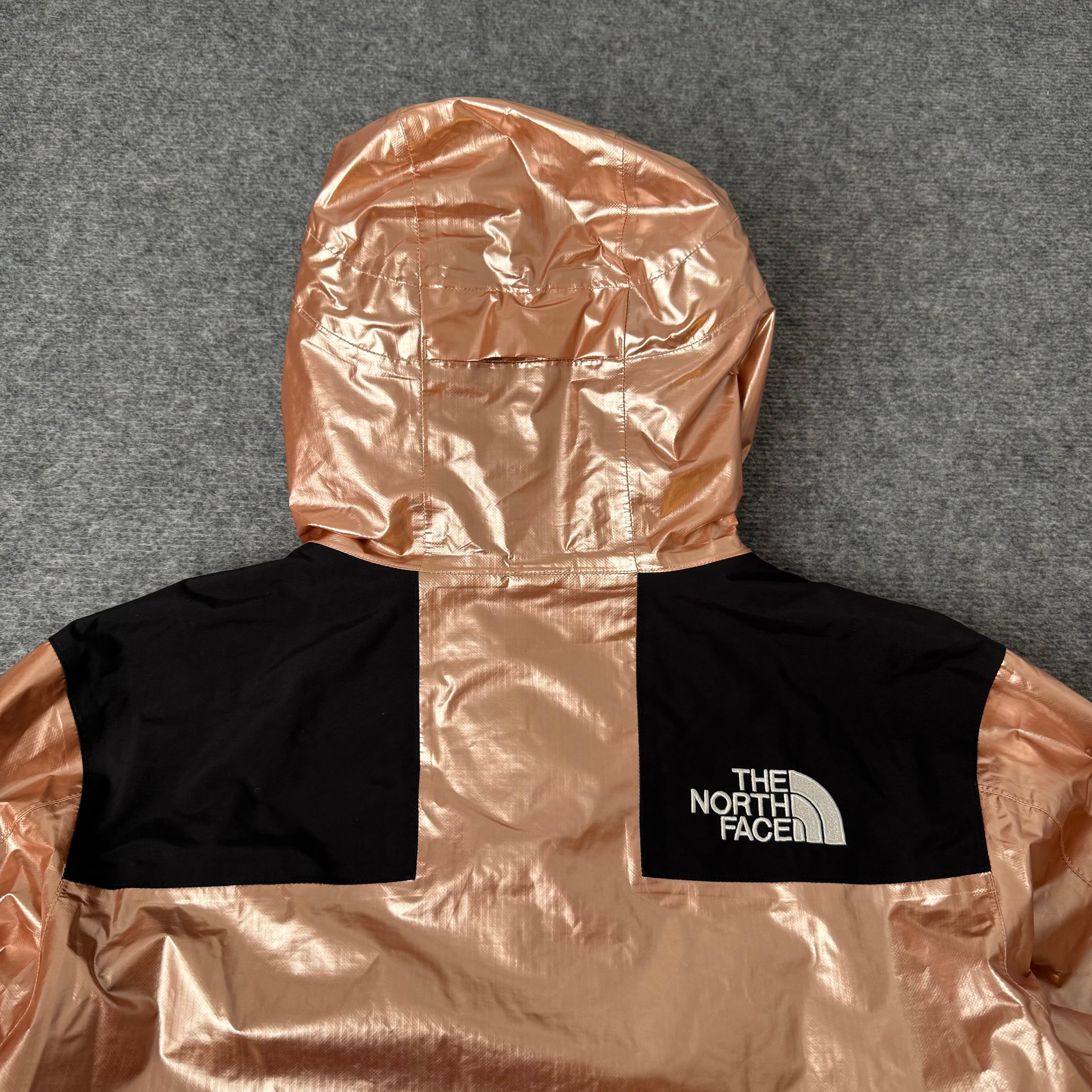 Supreme x The North Face jakke (Str. M)