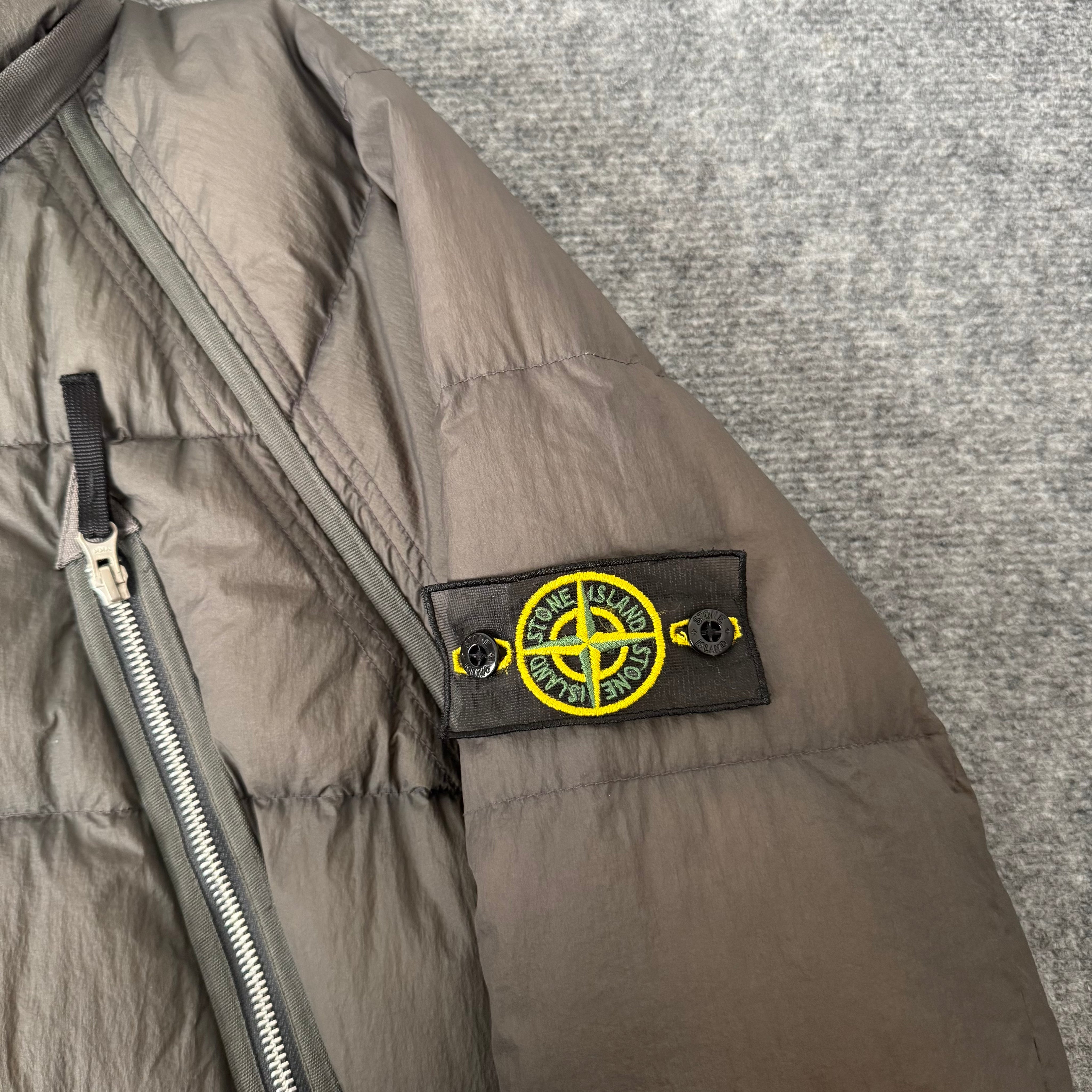 Stone Island jakke (Str. M)