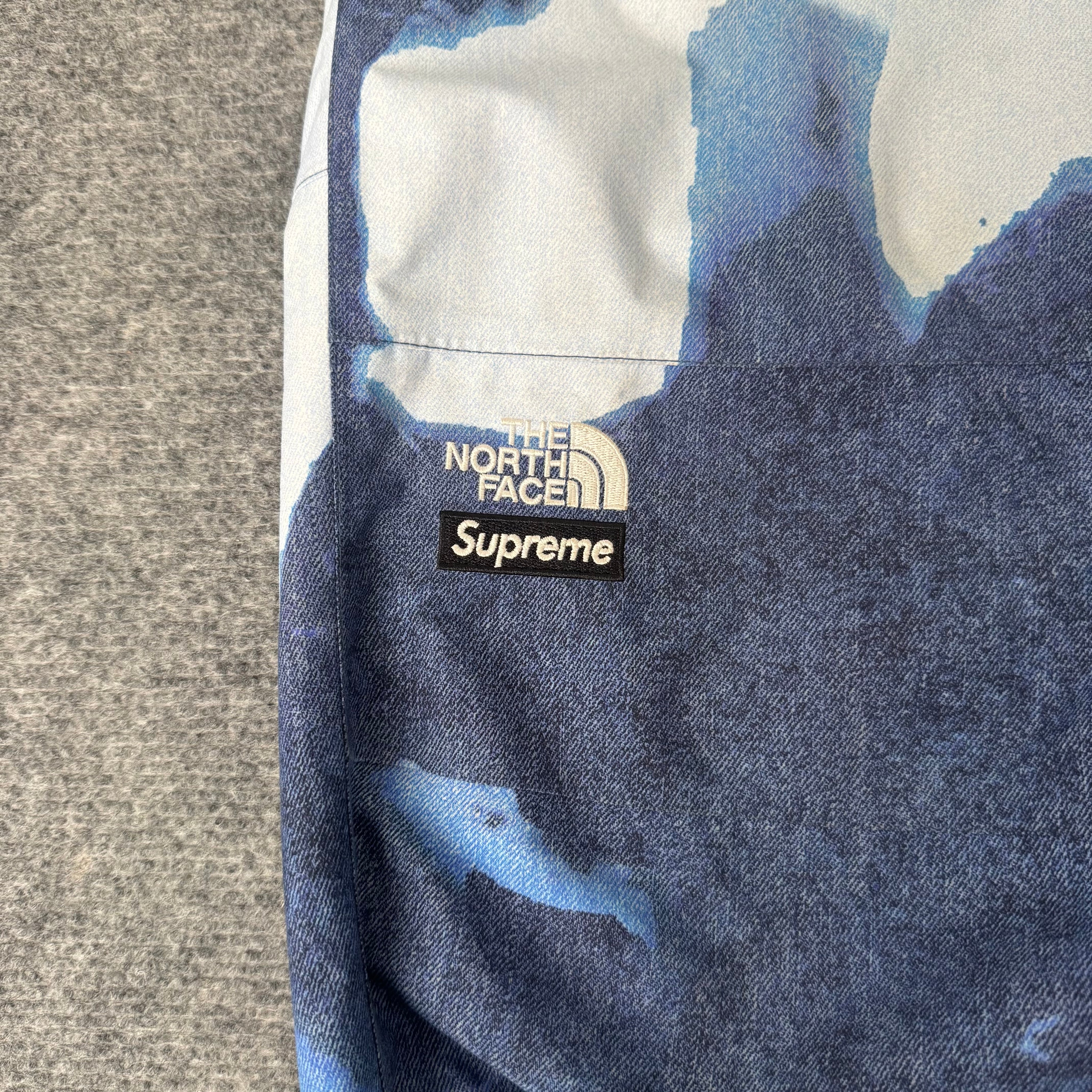 Supreme x The North Face bukser (Str. S og XL)