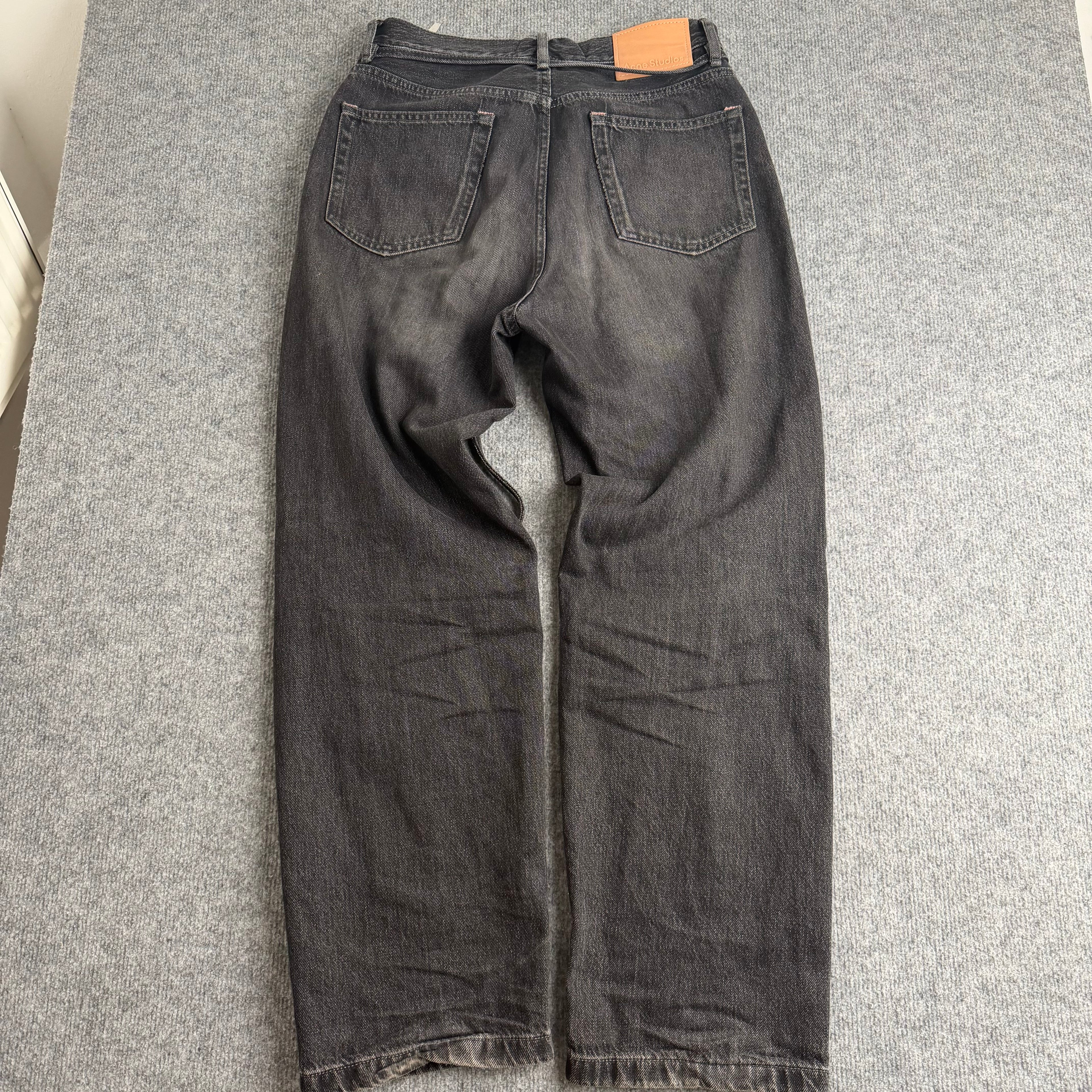 Acne Studios bukser (Str. 28/32)