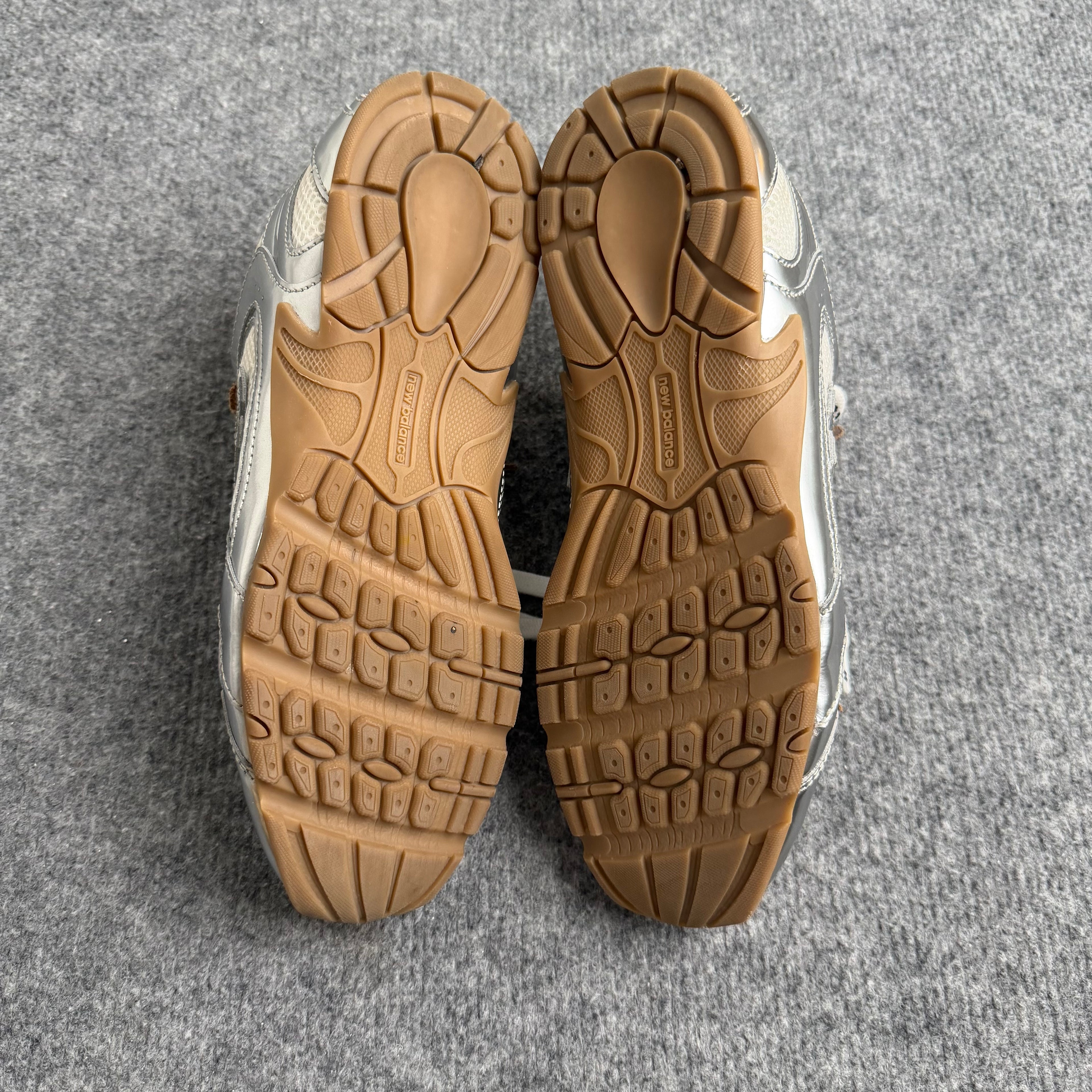 Miu Miu X New Balance sko (Str. 40)