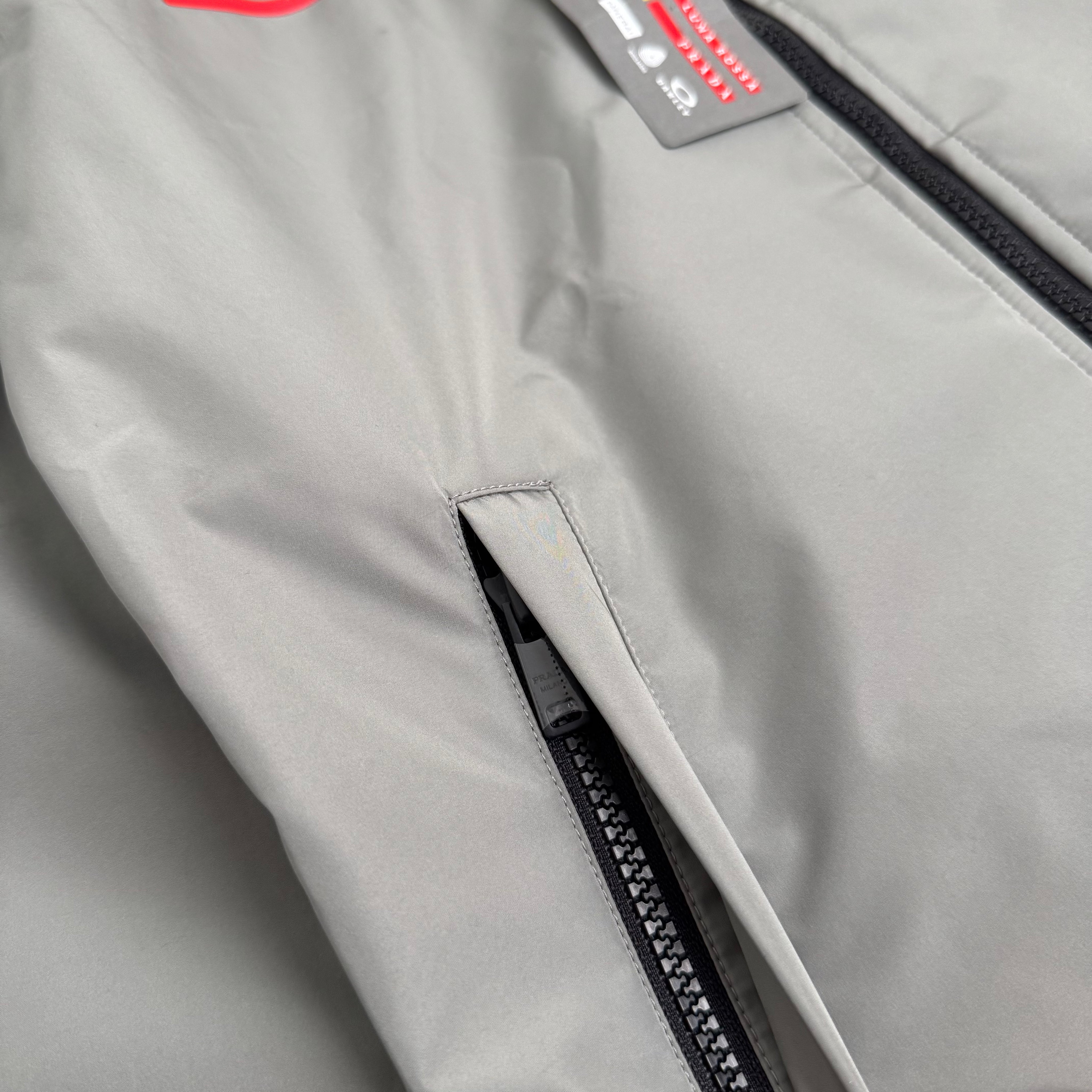 Prada jakke (Str. XS)