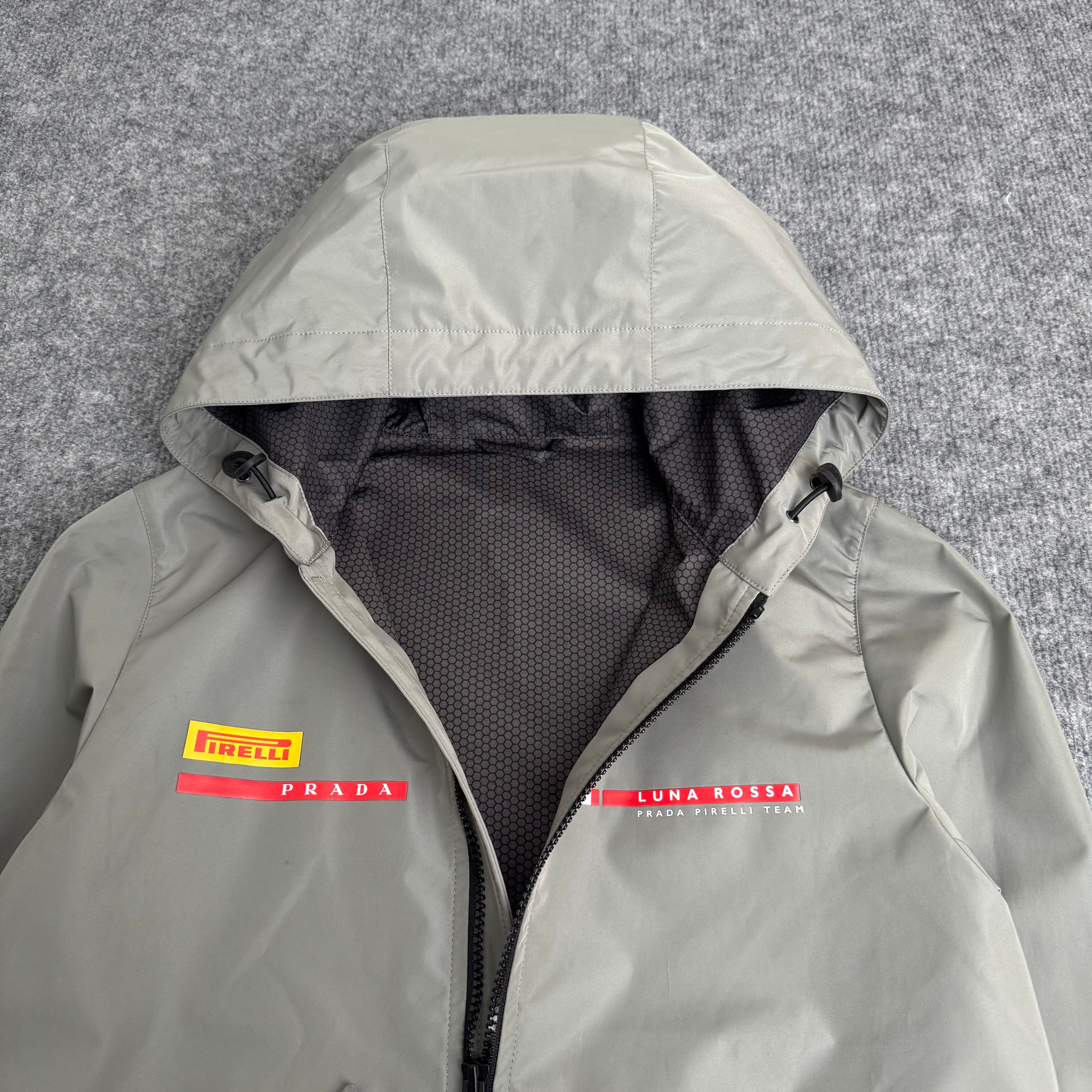 Prada jakke (Str. XS)