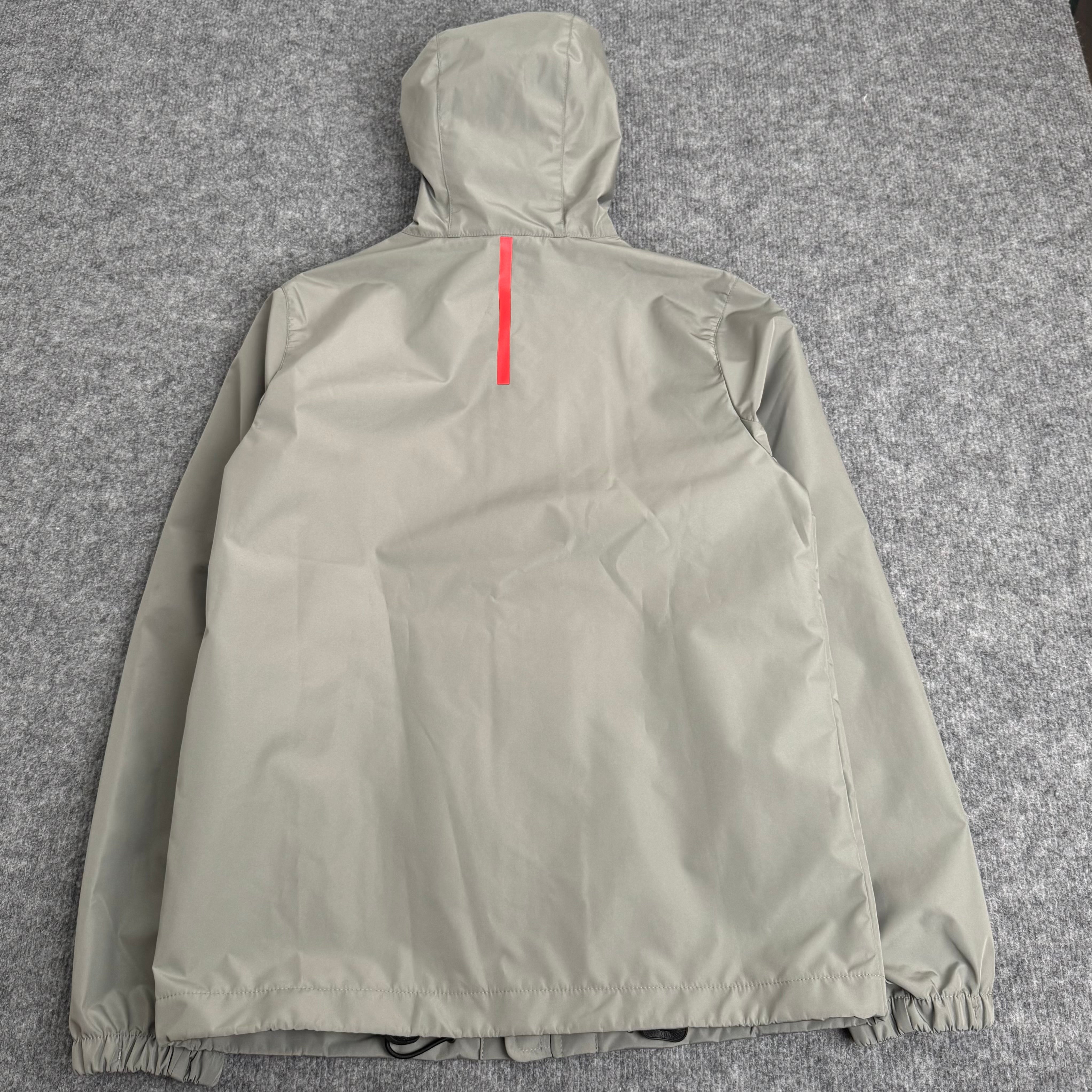 Prada jakke (Str. XS)