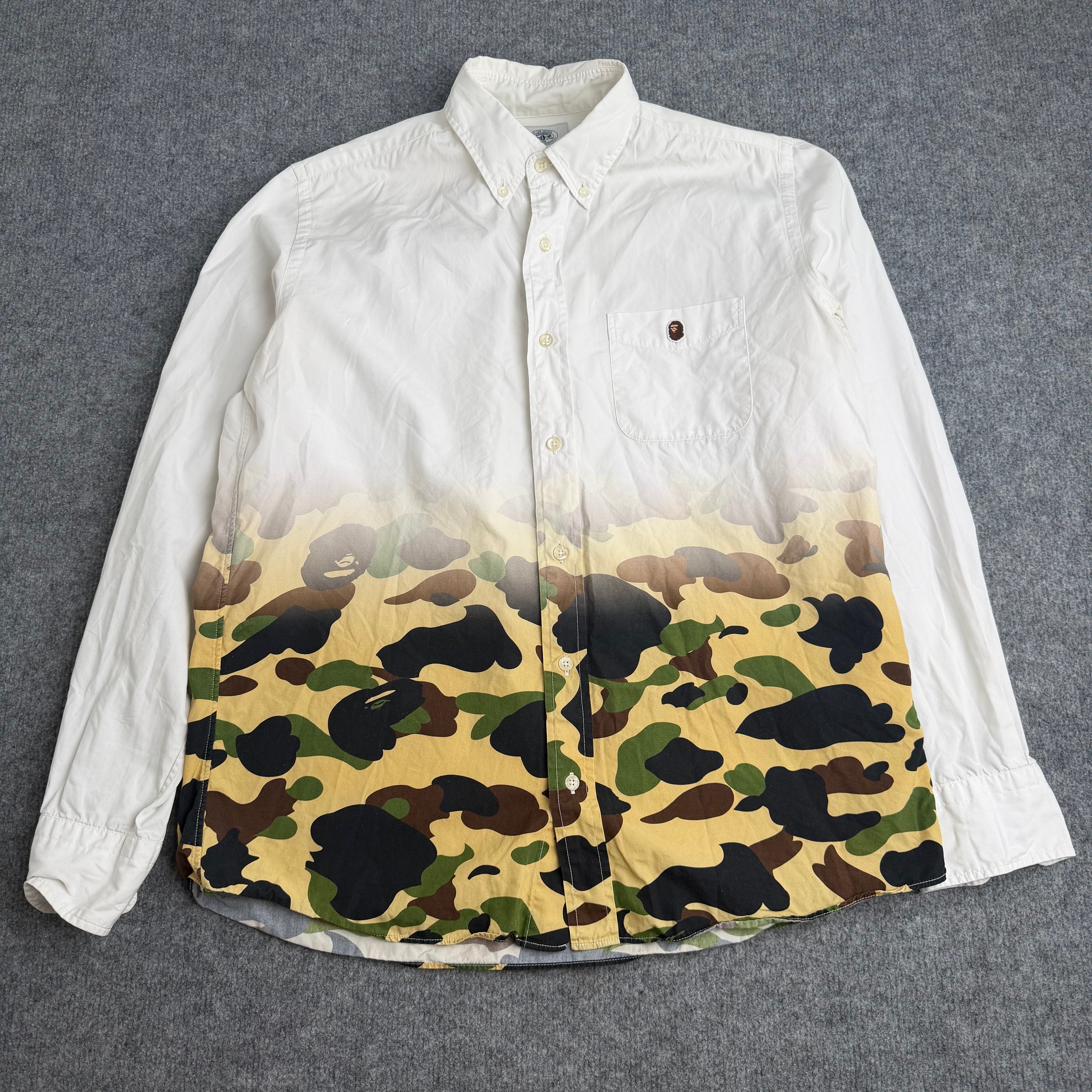 A bathing ape skjorte (Str. L)