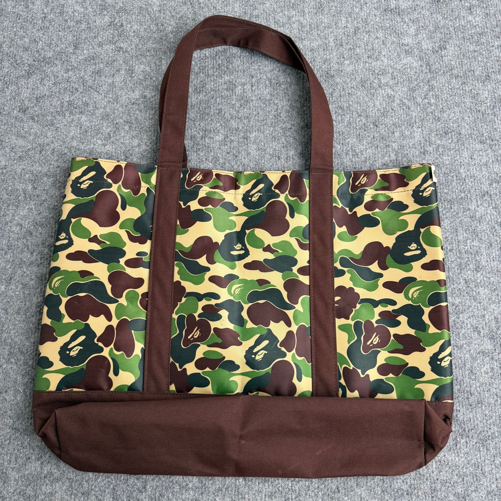 A Bathing Ape taske
