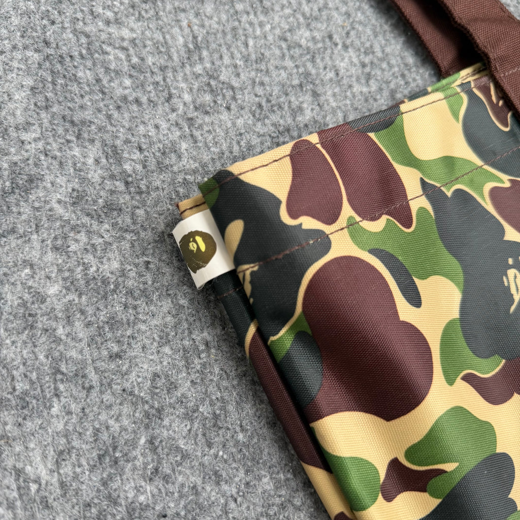 A Bathing Ape taske