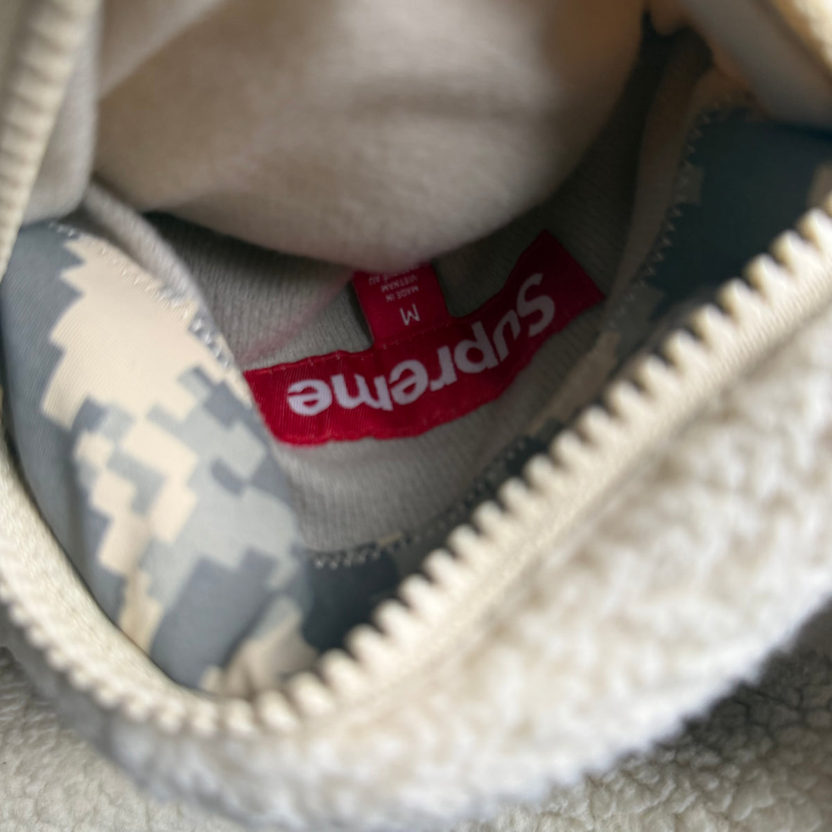 Supreme reversible jakke (Str. M)