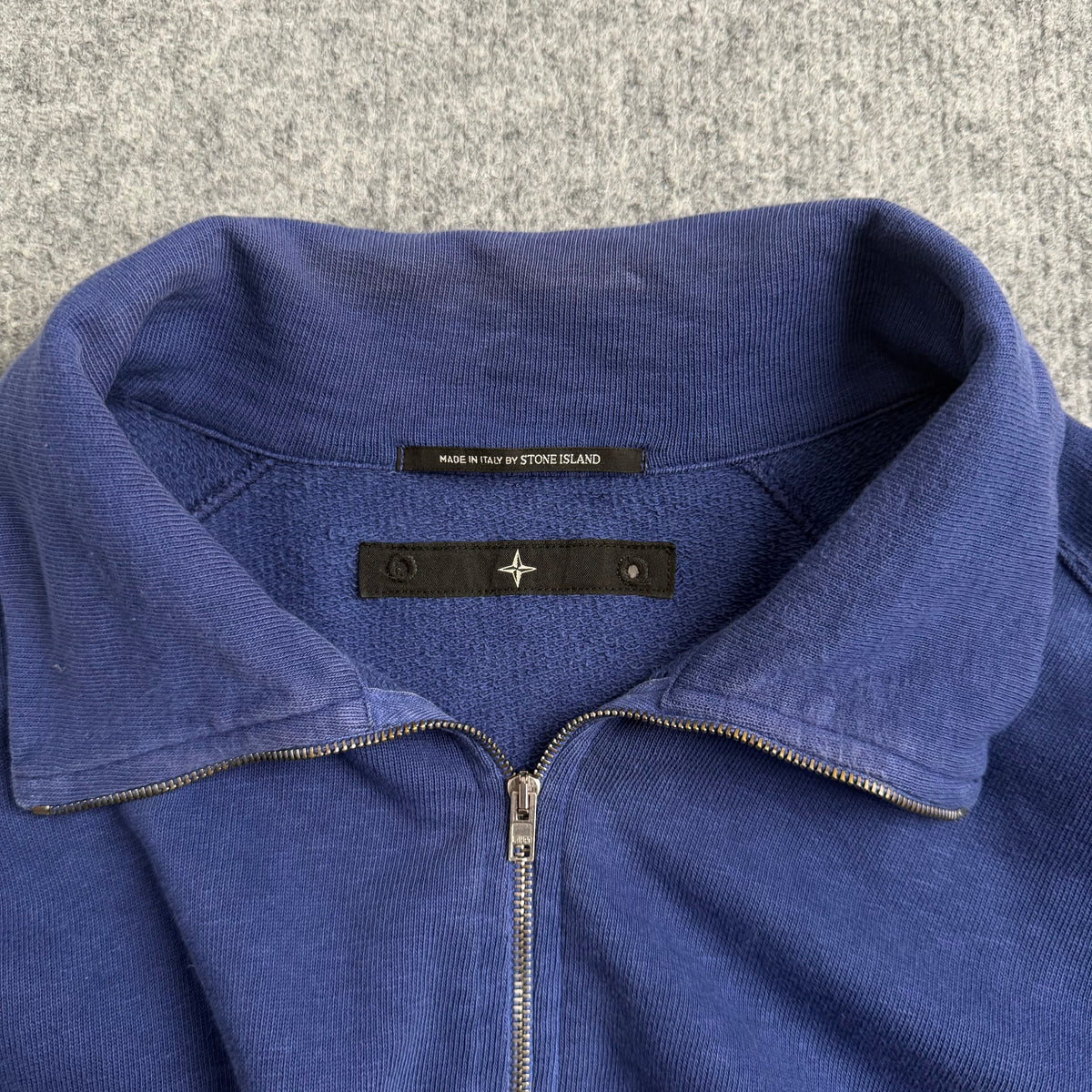 Stone Island bluse (Str. M)