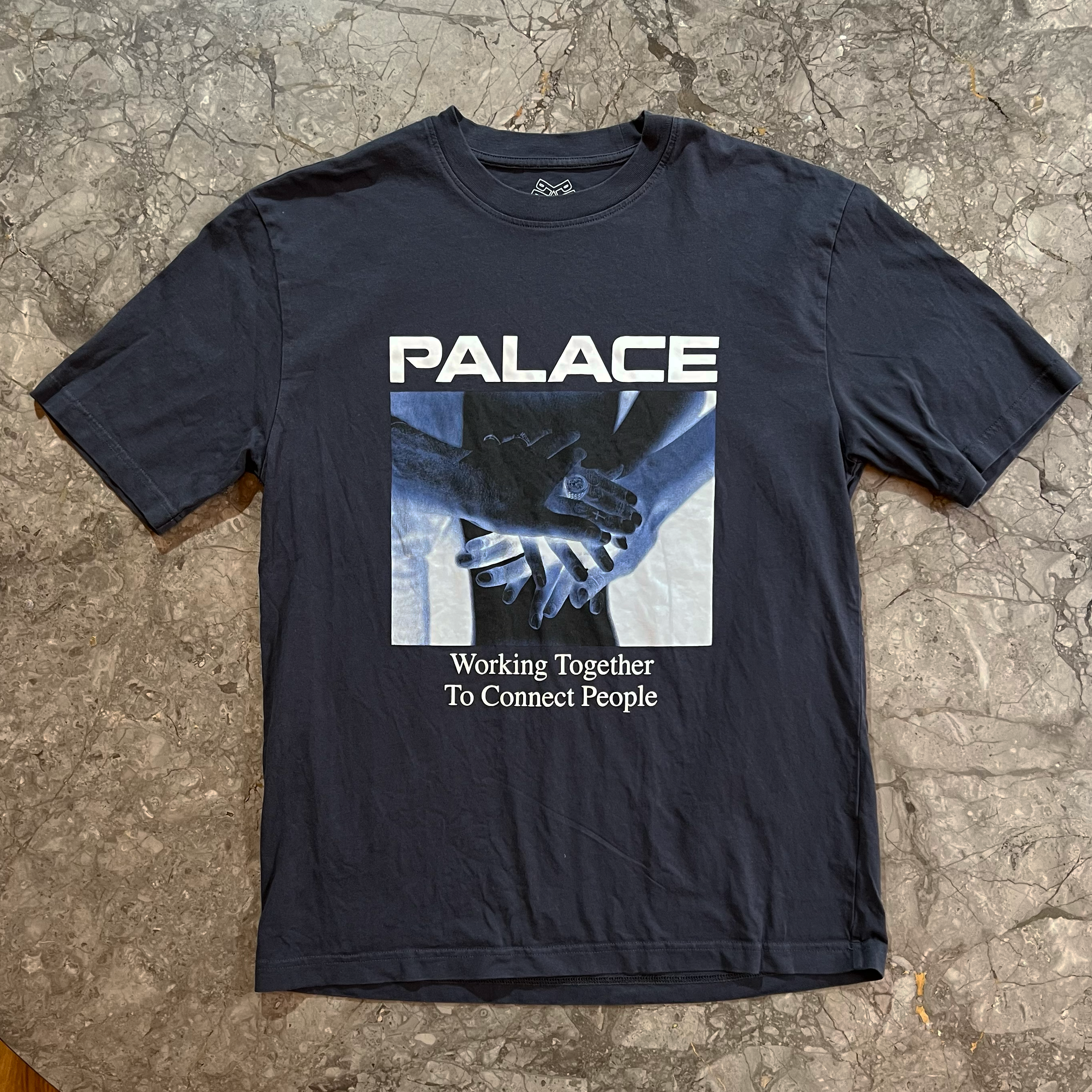 Palace T-shirt (Size L)