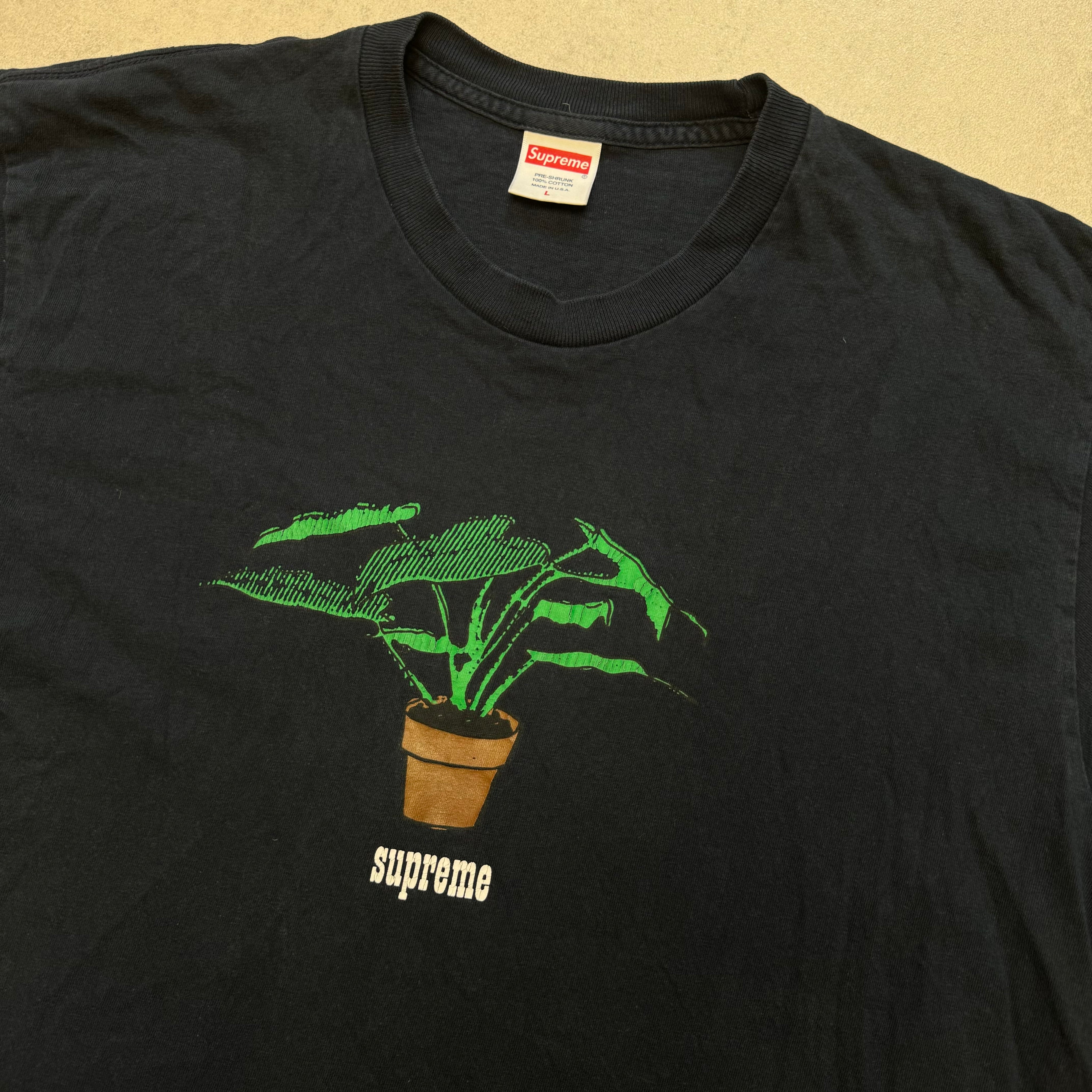 Supreme T-Shirt (Str. L)