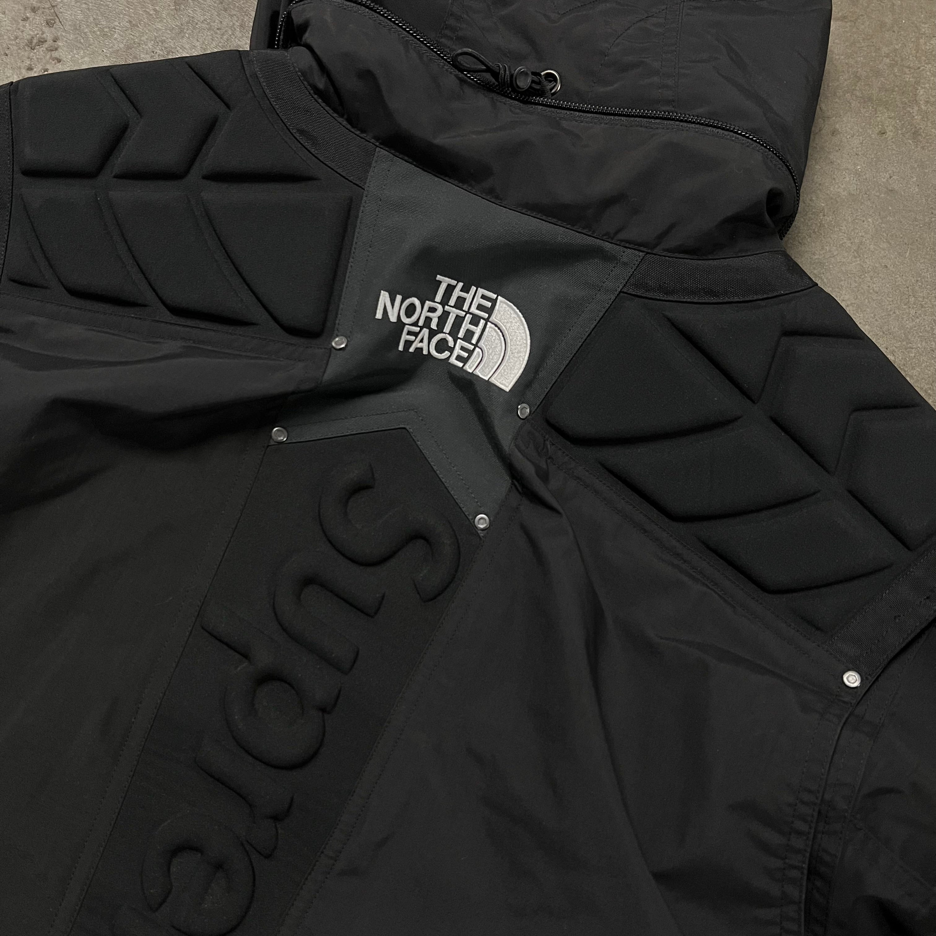 Supreme x tnf (Size M)