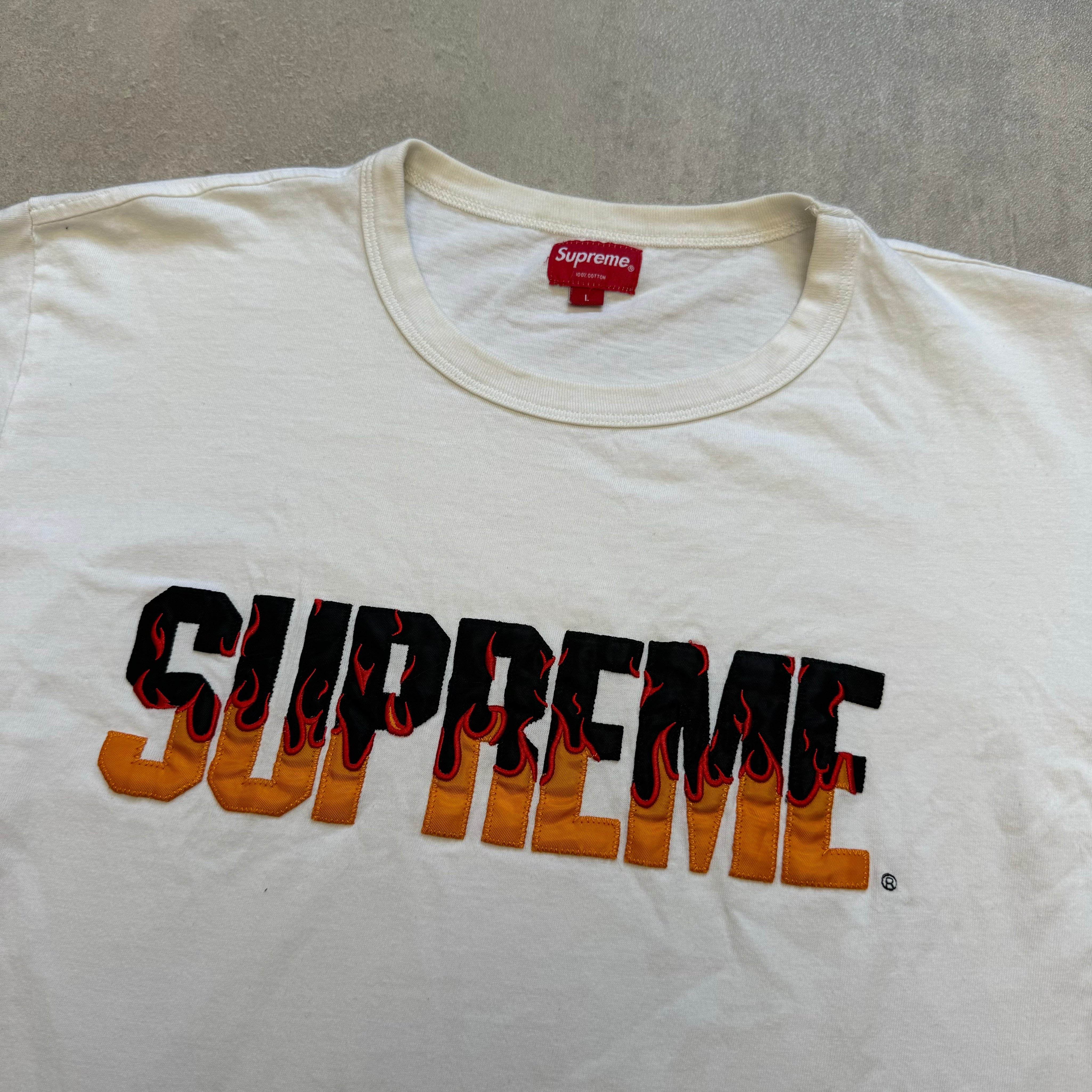 Supreme T-Shirt (Str. L)